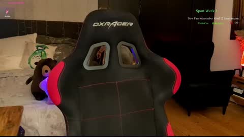 Wolfs Girl online show from 03.15.26