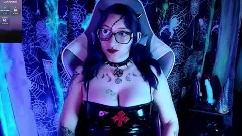   online show from 10.24.25