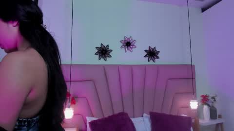 kimluna1 online show from 02.16.26