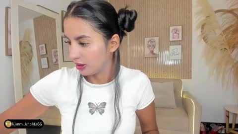 Snapshot of kimm_khalifa chatting on 02.03.25 Kim online show from 02.03.25