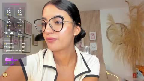 Snapshot of kimm_khalifa chatting on 02.11.25 Kim online show from 02.11.25