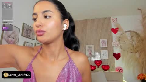 Snapshot of kimm_khalifa chatting on 02.22.25 Kim online show from 02.22.25