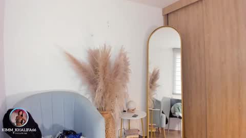 Snapshot of kimm_khalifa chatting on 10.18.25 Kim online show from 10.18.25