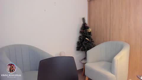 Snapshot of kimm_khalifa chatting on 12.01.25 Kim online show from 12.01.25