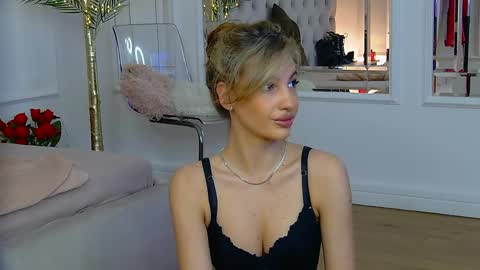 Snapshot of kimmdaviss chatting on 05.20.26 kimmdaviss online show from 05.20.26
