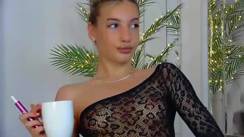 Snapshot of kimmdaviss chatting on 05.31.26 kimmdaviss online show from 05.31.26