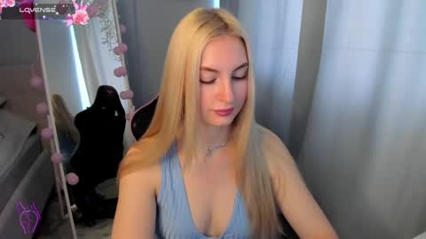 kimmy1_powell online show from 05.09.26