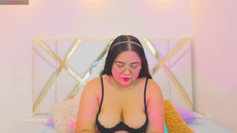 Snapshot of kimmy_bellari chatting on 05.27.26 Kimmy online show from 05.27.26