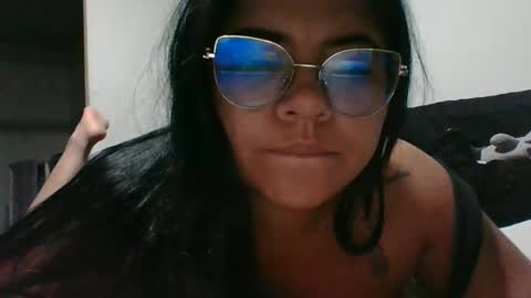 Snapshot of kimmy_kimmy_ chatting on 01.28.25 Kimmy online show from 01.28.25