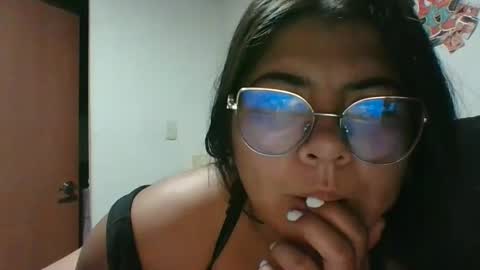 Snapshot of kimmy_kimmy_ chatting on 02.18.25 Kimmy online show from 02.18.25