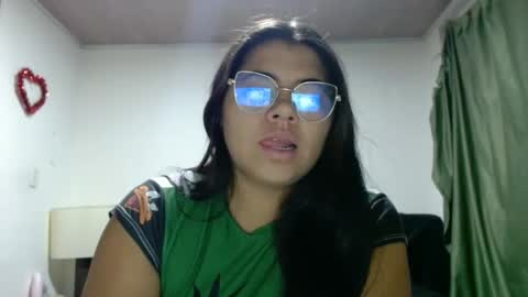 Snapshot of kimmy_kimmy_ chatting on 10.03.25 Kimmy online show from 10.03.25