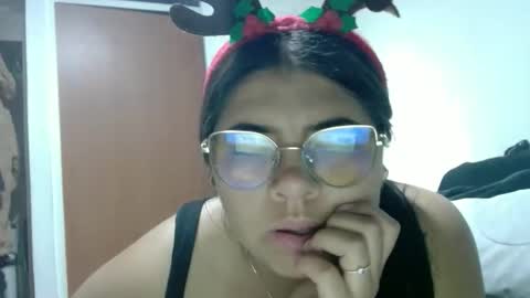 Snapshot of kimmy_kimmy_ chatting on 12.17.25 Kimmy online show from 12.17.25