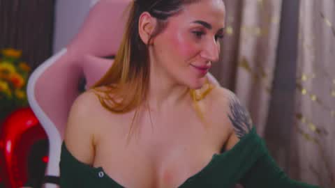 KimSkye online show from 02.15.25