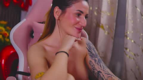 KimSkye online show from 02.15.25