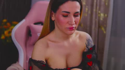 KimSkye online show from 02.24.25