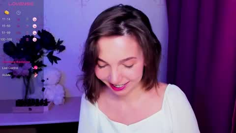 Hazel online show from 02.21.26