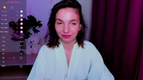 Snapshot of kindhazelhere_ chatting on 05.07.26 Hazel online show from 05.07.26