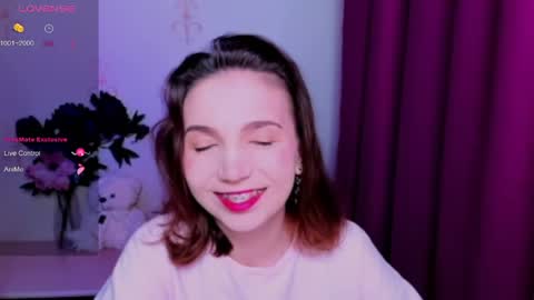 Snapshot of kindhazelhere_ chatting on 05.10.26 Hazel online show from 05.10.26