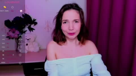 Snapshot of kindhazelhere_ chatting on 05.16.26 Hazel online show from 05.16.26