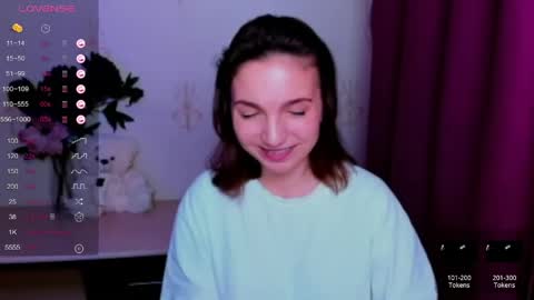 Snapshot of kindhazelhere_ chatting on 05.22.26 Hazel online show from 05.22.26