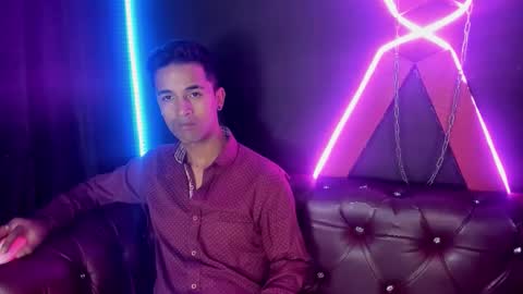 NIKKY AND MAIK online show from 11.28.25