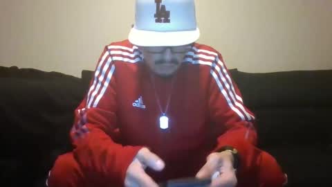 Snapshot of king761987 chatting on 10.04.25 king761987 online show from 10.04.25