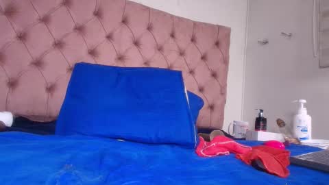 Bella online show from 02.13.25