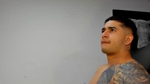 Angel Falconer online show from 11.18.25