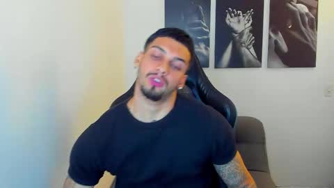 king_of_kings__ online show from 10.03.25