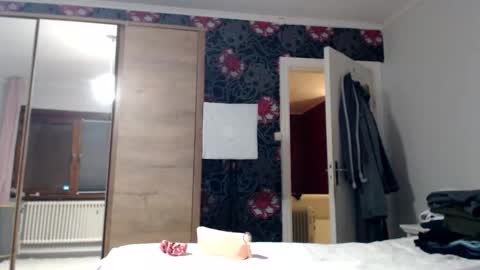 sexysexyhotwetpinkredpussy online show from 11.21.25