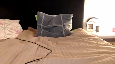 sexysexyhotwetpinkredpussy online show from 04.18.26