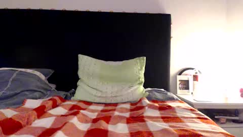 sexysexyhotwetpinkredpussy online show from 06.06.26