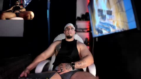 King Bear online show from 12.05.24