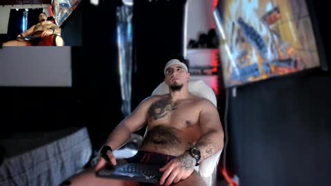 King Bear online show from 12.21.24