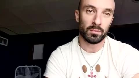 Snapshot of kingdaddysayless chatting on 11.15.25 kingdaddysayless online show from 11.15.25
