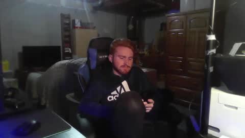 Snapshot of kingoffootfetish chatting on 02.25.25 Master  King Tommy online show from 02.25.25