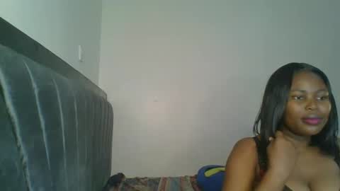 kinky_aria online show from 10.19.25