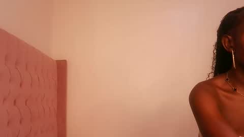 Snapshot of kinky_lola1 chatting on 03.04.26 Lola online show from 03.04.26