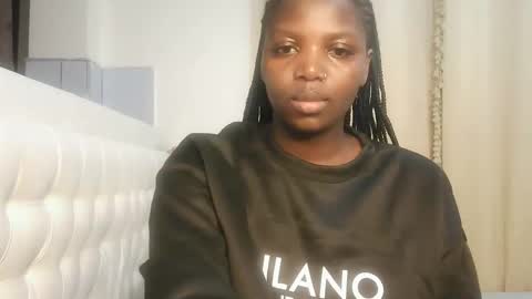 Snapshot of kinky_lola1 chatting on 04.02.26 Lola online show from 04.02.26