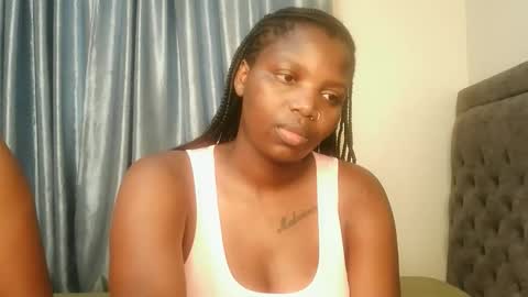 Snapshot of kinky_lola1 chatting on 04.10.26 Lola online show from 04.10.26