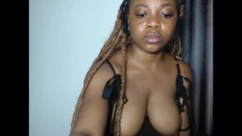 Snapshot of kinky_lollipop chatting on 10.29.25 kinky_lollipop online show from 10.29.25