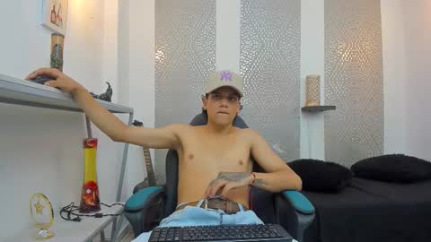 Snapshot of kinky_spice69 chatting on 09.11.25   online show from 09.11.25