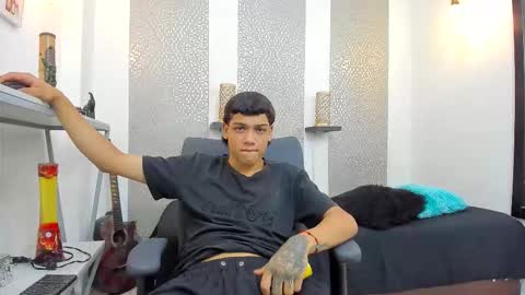 Snapshot of kinky_spice69 chatting on 10.09.25   online show from 10.09.25