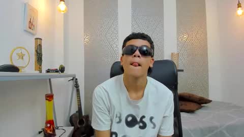 Snapshot of kinky_spice69 chatting on 10.23.25   online show from 10.23.25