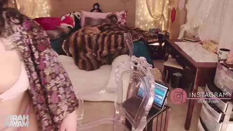 Snapshot of kinky_wild1 chatting on 02.13.25 Virah Payam online show from 02.13.25