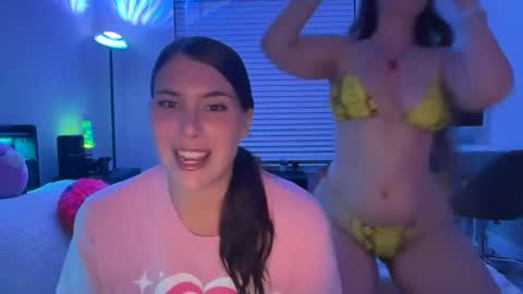Snapshot of kinkycreative chatting on 07.16.26 kinkycreative online show from 07.16.26