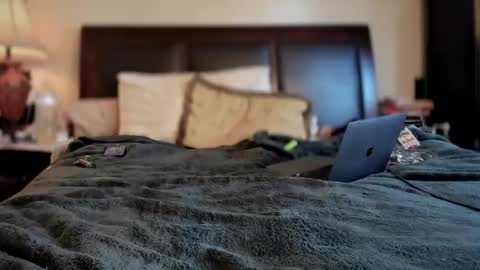 Kinkyguy323232 online show from 05.17.26