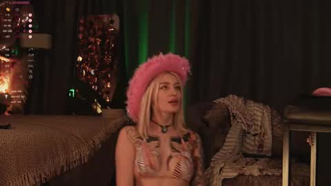 kinkylina_ online show from 02.09.25