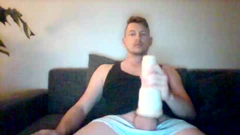 Snapshot of kinkylionboy chatting on 02.08.26 kinkylionboy online show from 02.08.26