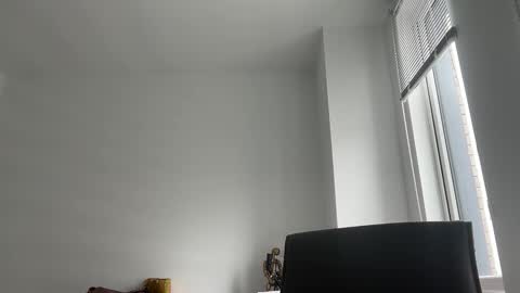 Snapshot of kinkyman16 chatting on 05.11.26 kinkyman16 online show from 05.11.26